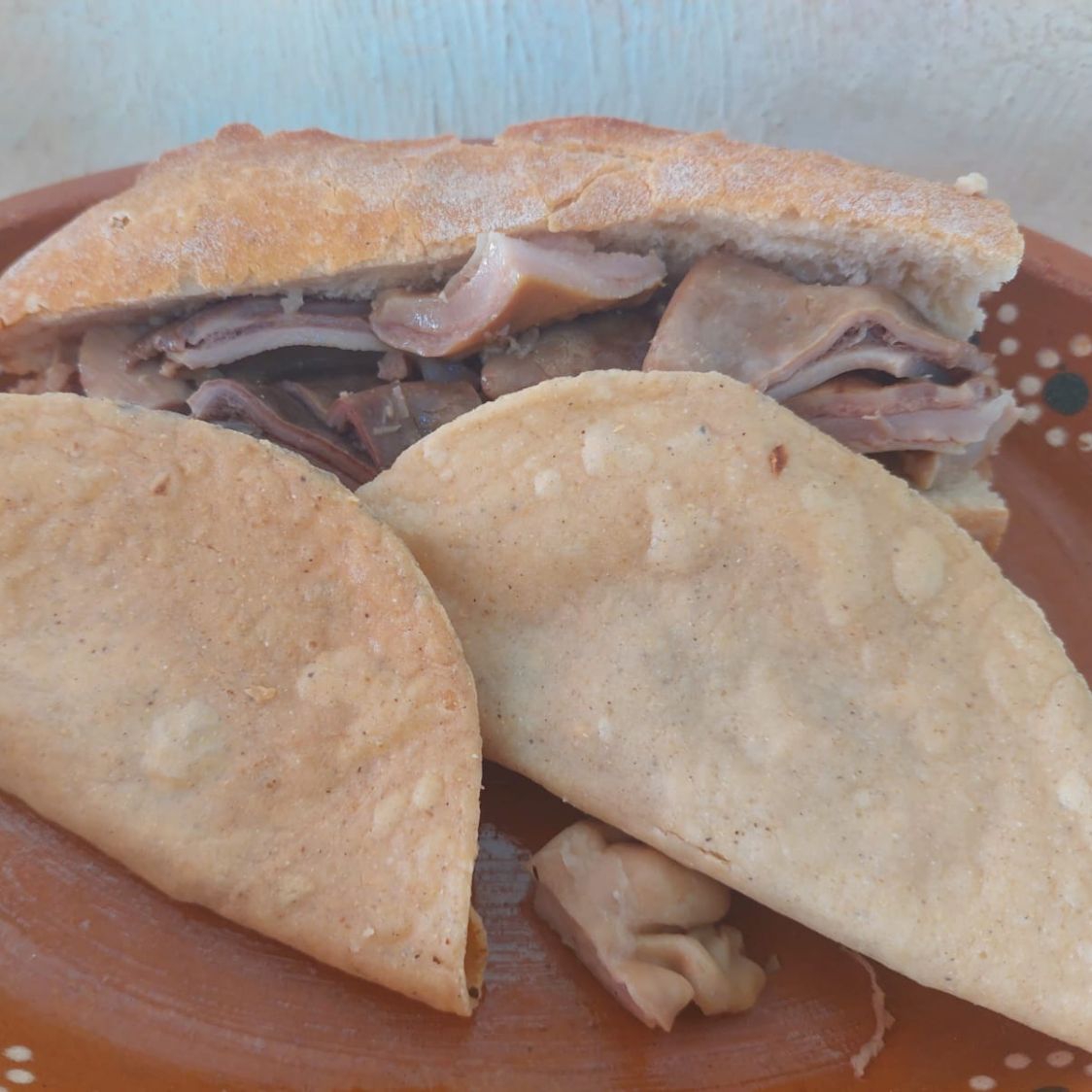 3 Tortas (Carnitas, Buche y Carnitas con Buche)