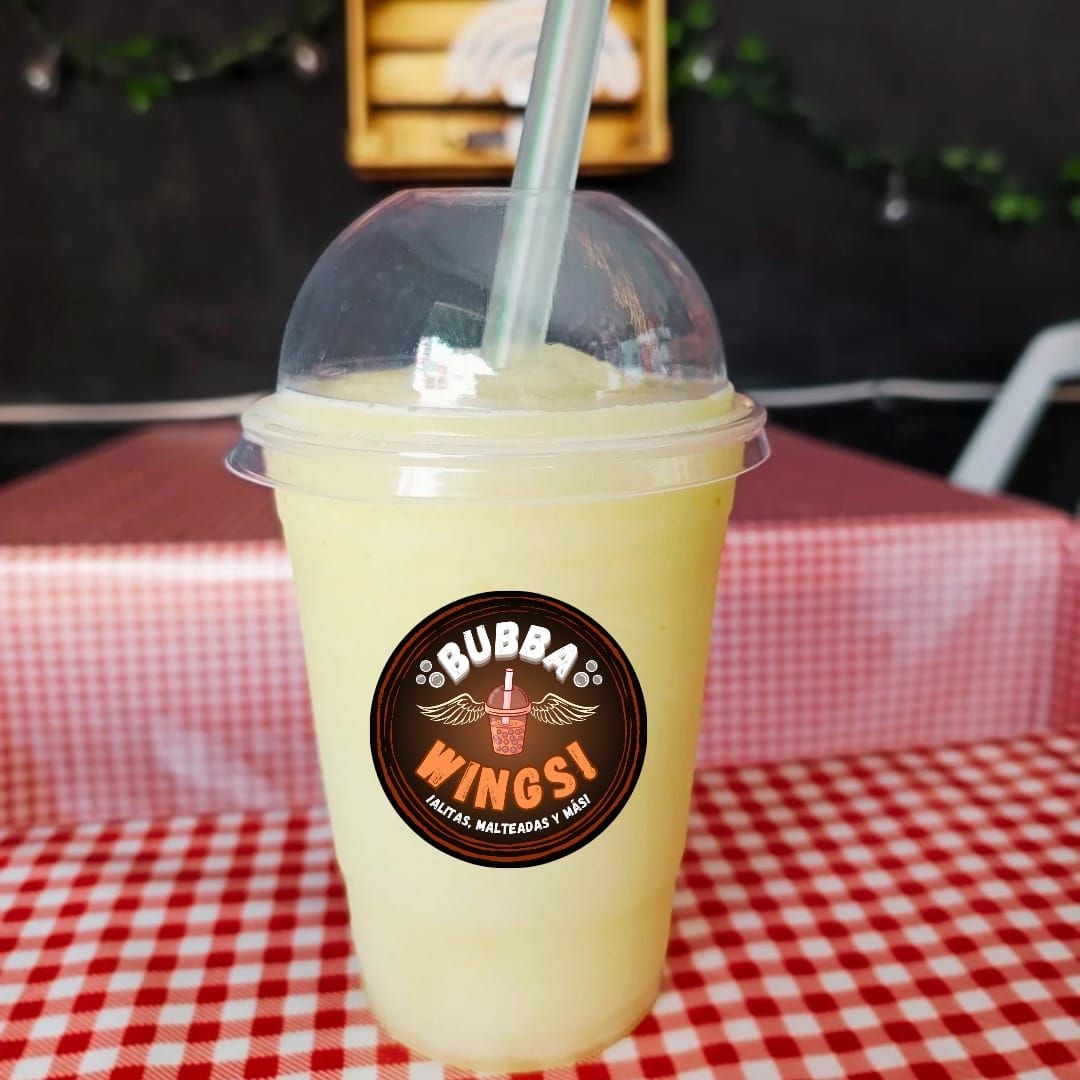Smoothie de piña (16 oz)