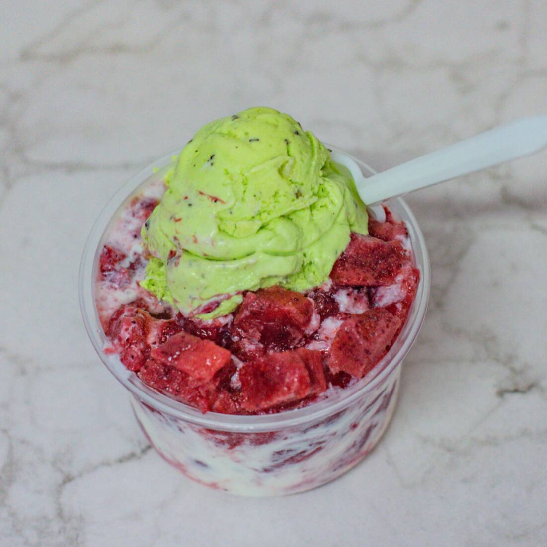 Fresas con Crema Especial con Nieve
