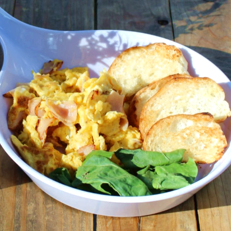 Huevos con Pechuga de Pavo