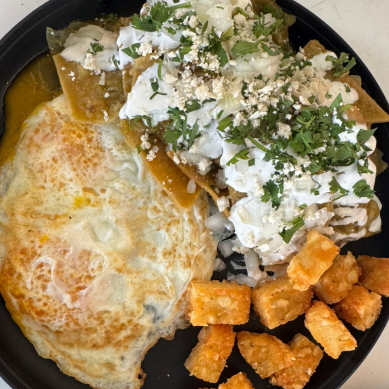Chilaquiles con Huevo