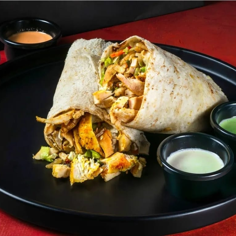 1 Shawarma de Pollo, 1 Shawarma Mixto, 2 Bebidas