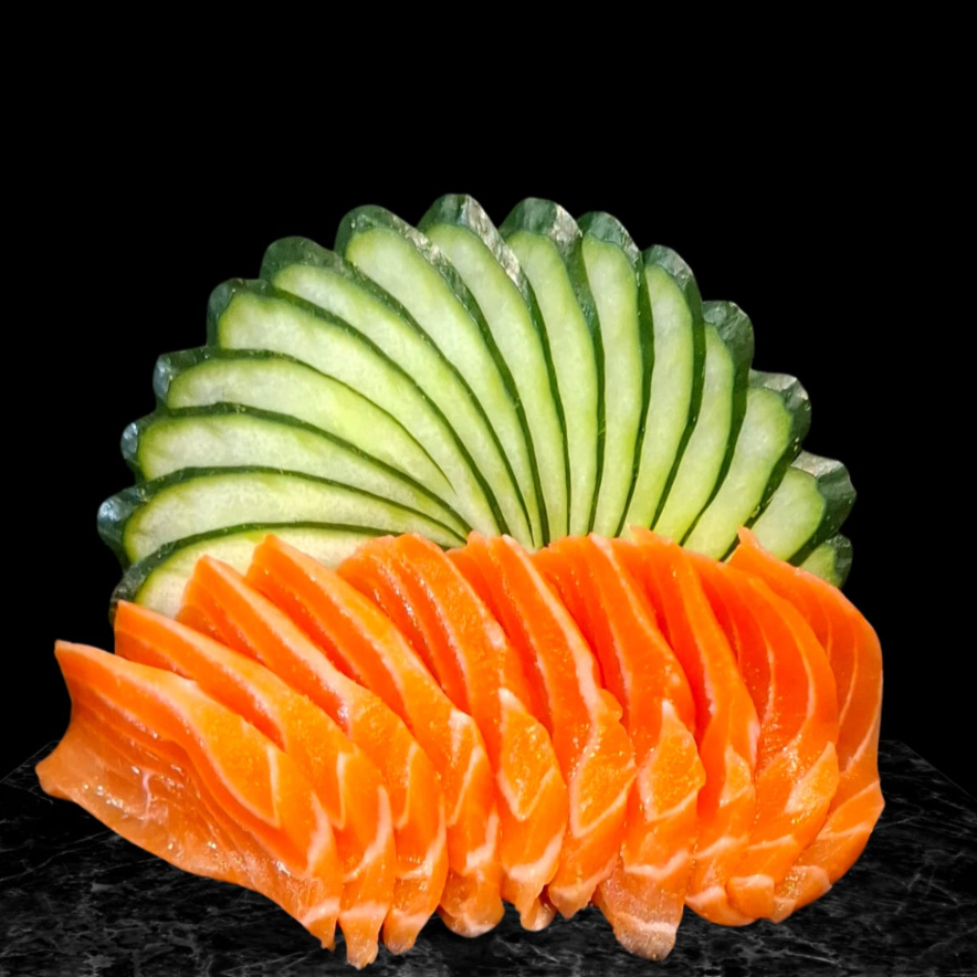 Filezinho de salmão. A porção deste item acompanha 1 molho shoyo (30ml).