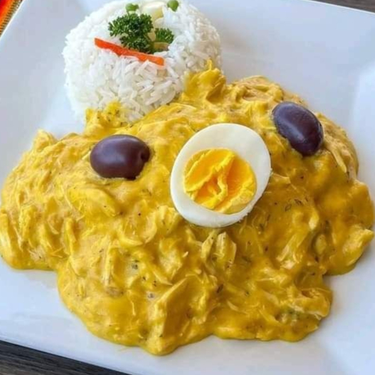 Ají de Gallina + Gaseosa