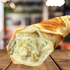 Burrito de Rajas con Crema