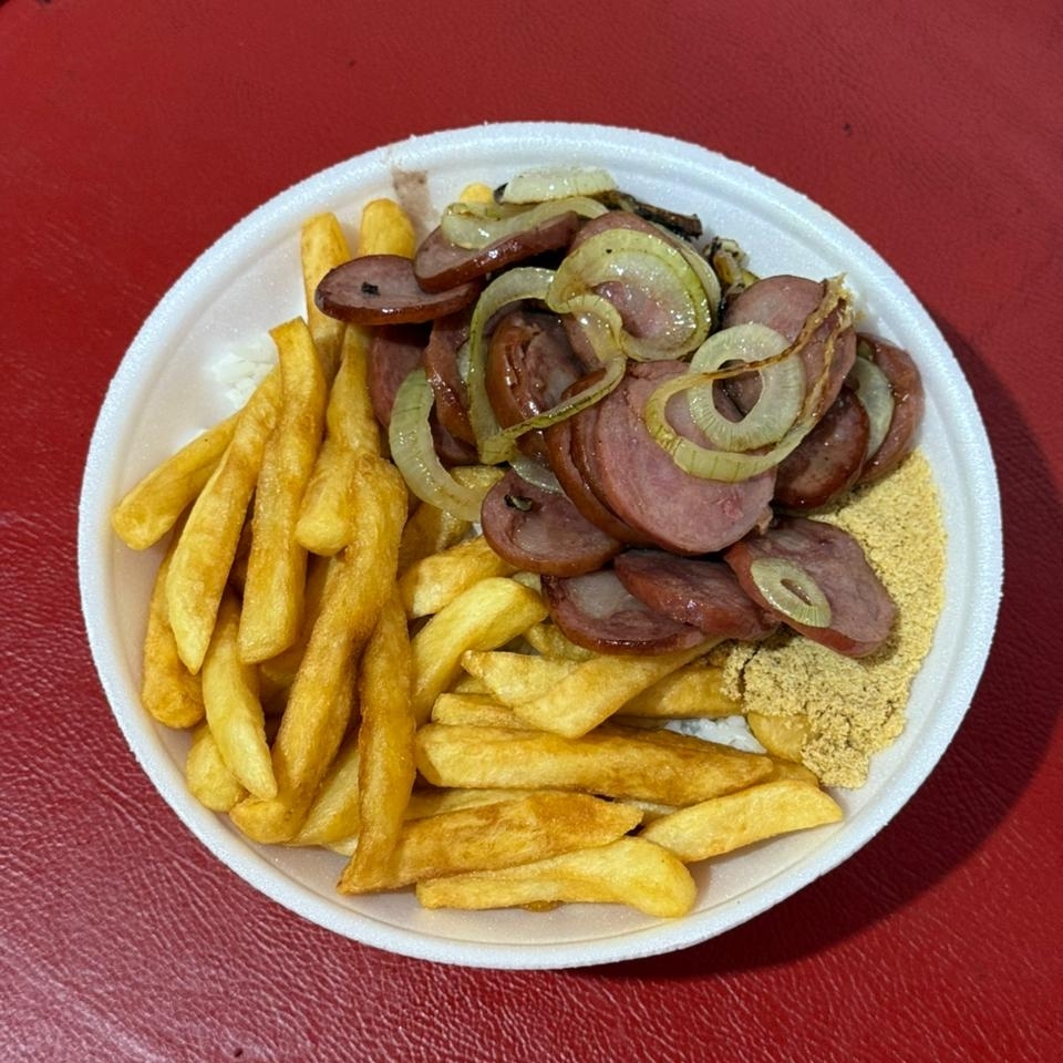 Arroz , feijao , farofa , batata frita