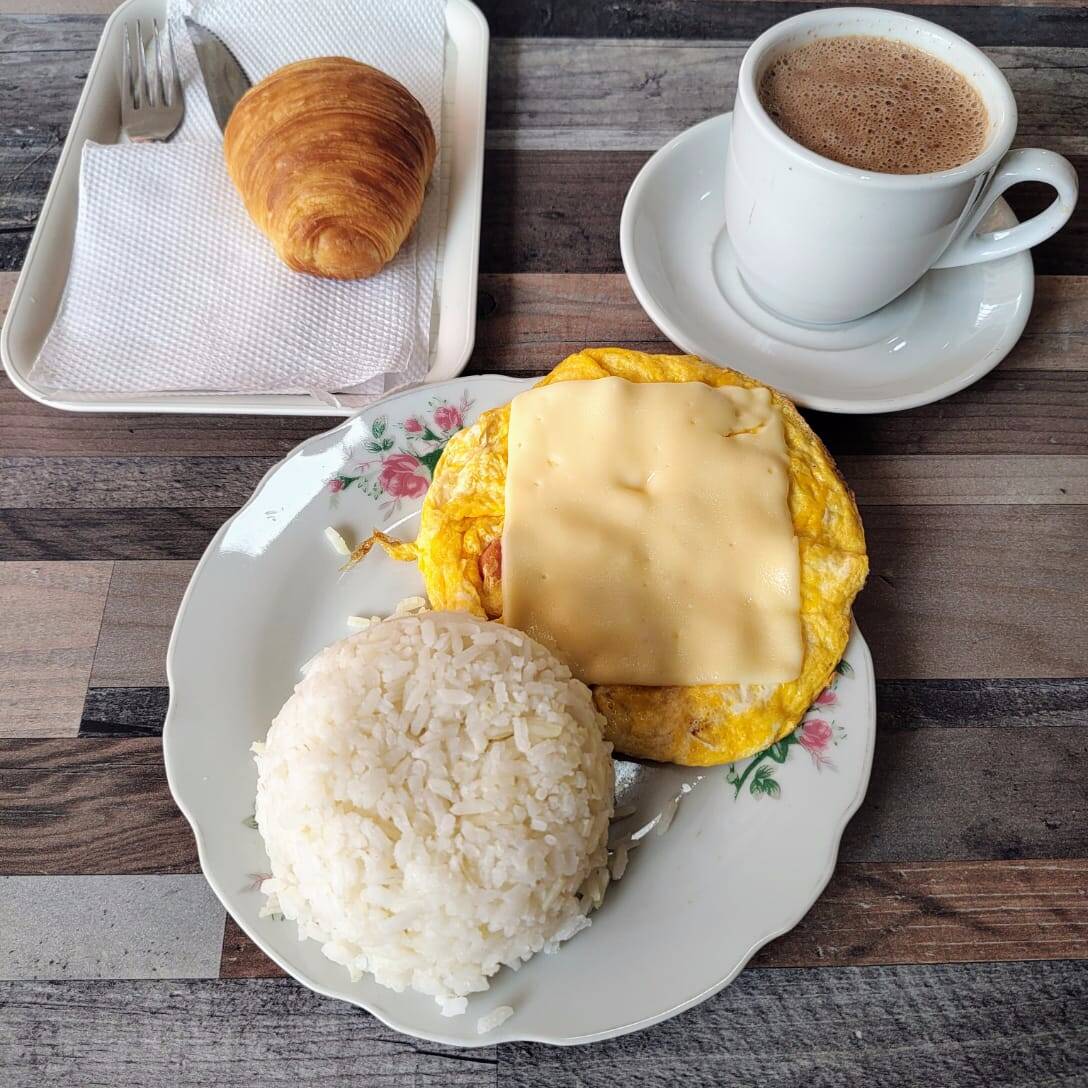 Combo de Huevos Rancheros.