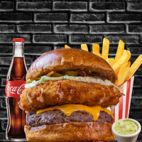 Catupiry@ empanado, blend de 160gr, cebola caramelizada e molho tártaro