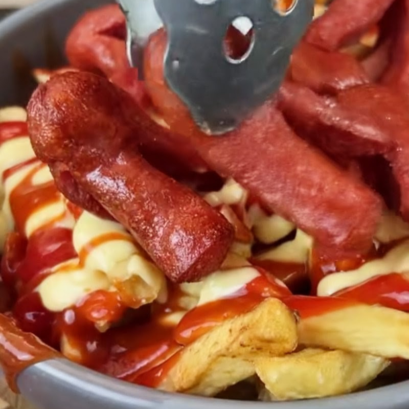 SALCHIPAPAS