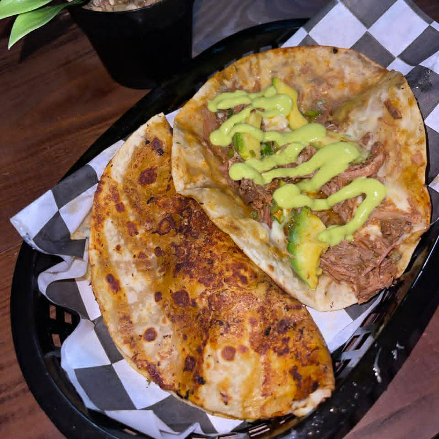 Quesabirrias de Harina