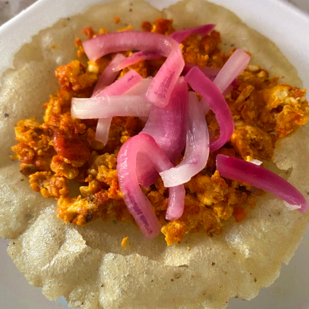 Salbute de Huevo con Longaniza