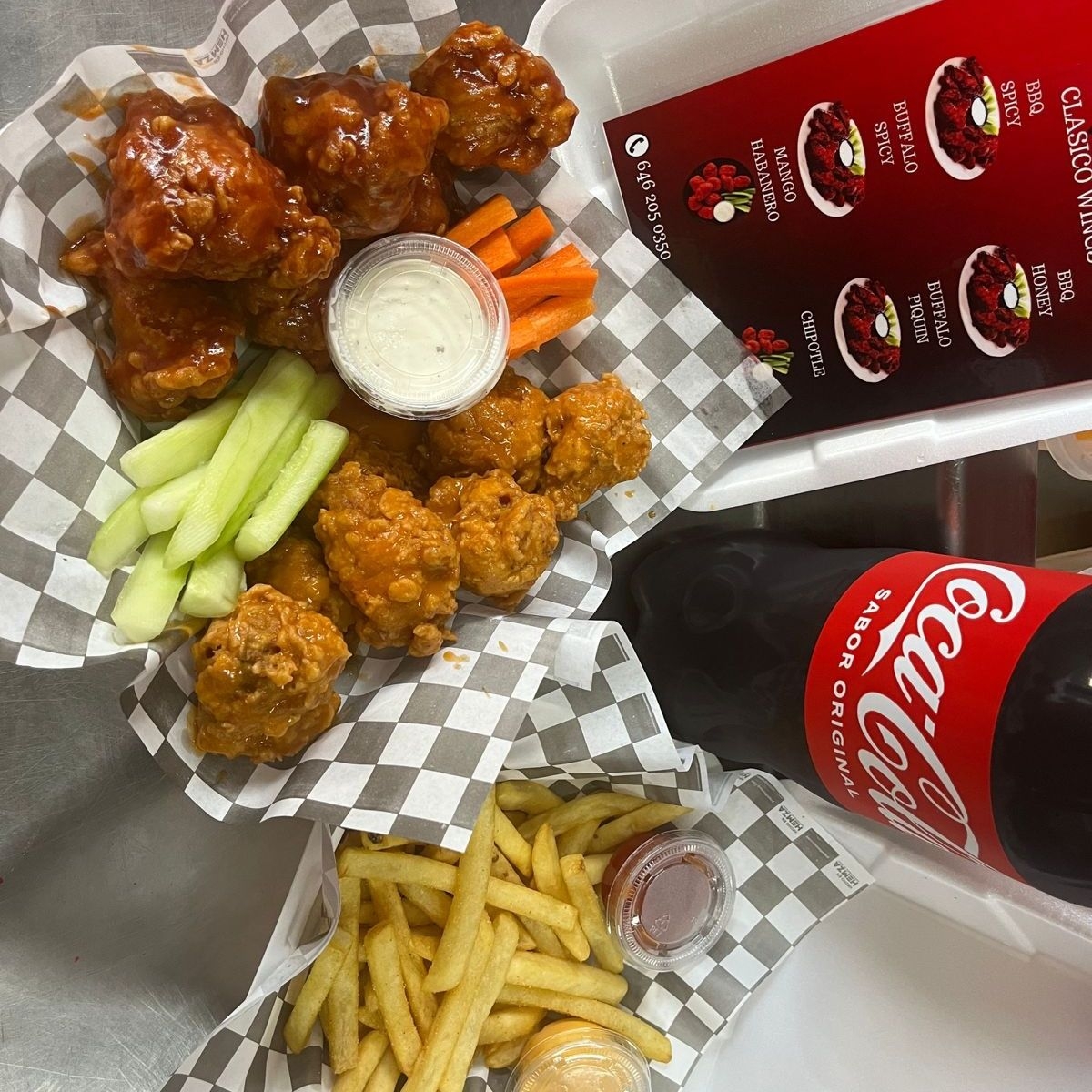 1Papas+1Kilo de Boneless+1Coca Cola