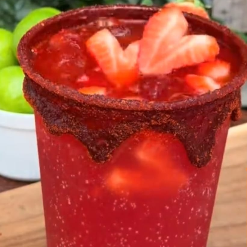 PALOMA DE FRESA 1LT
