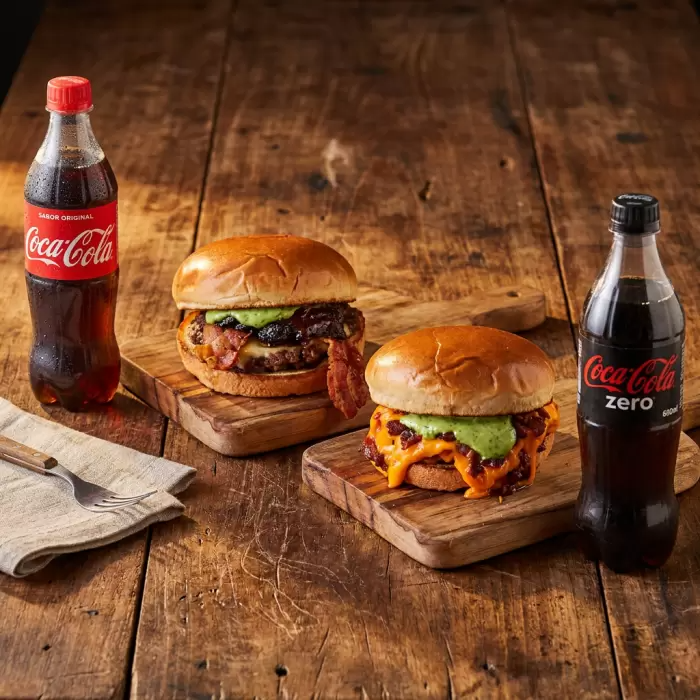 Combo Seleção 99, 1*SMASH BACON, 1*SMASH CHEDDAR, 1*Coca 600ml ou 1*Coca zero 600ml