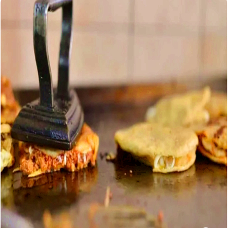 Gordita Dorada Sencilla Chica