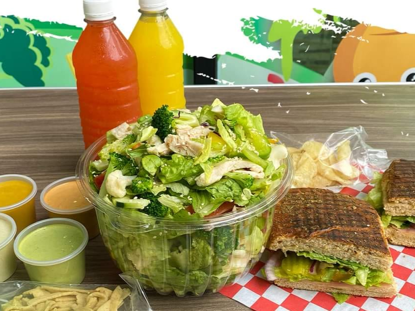 HAPPY green DAY SALADS IN BOX