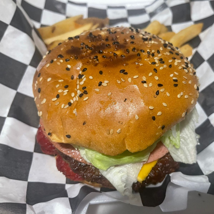 Salchiburguer con papas