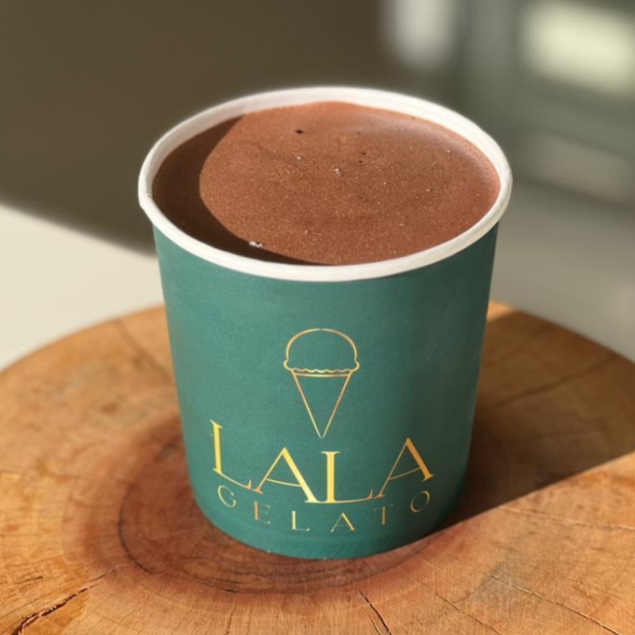 Creme aveludado de cacau com avelã. Zero adição de açúcares e com fibras;