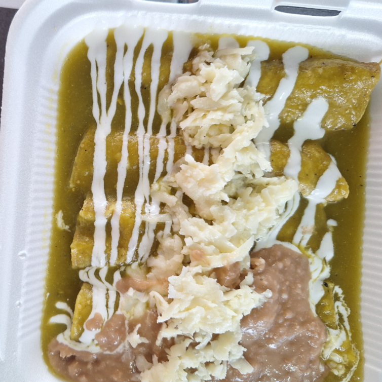 ENCHILADAS VERDES DE POLLO