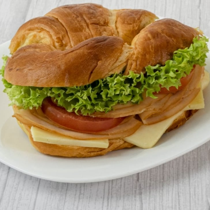 Croissant de Pavo Ahumado