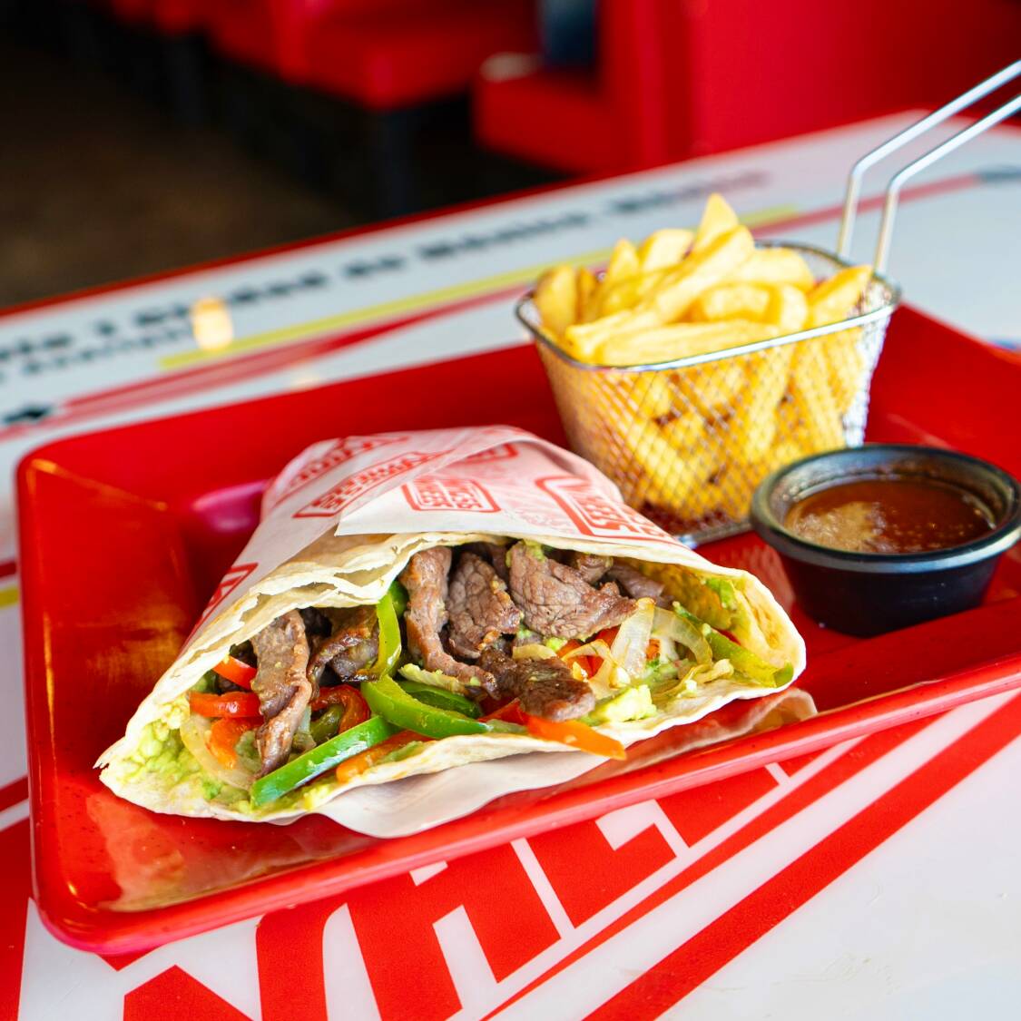 Burrito Deluxe de Arrachera con Guacamole 🔥