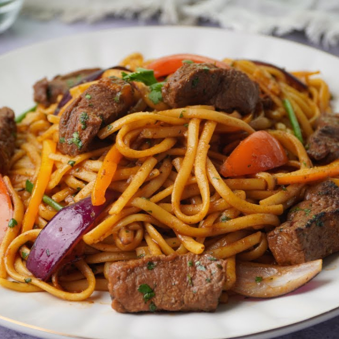 Tallarín Saltado de Carne