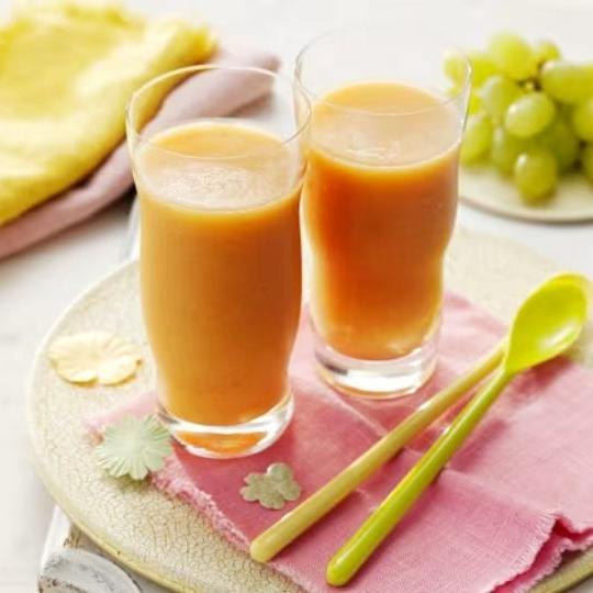 Piña. Plátano y Naranja