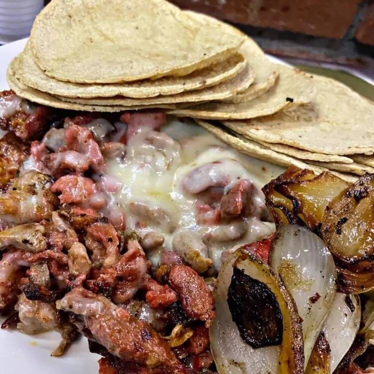 Combo Bomba Con Papas