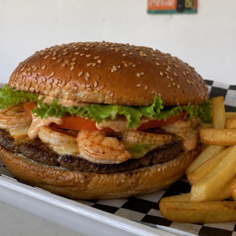 HAMBURGUESA MAR Y TIERRA