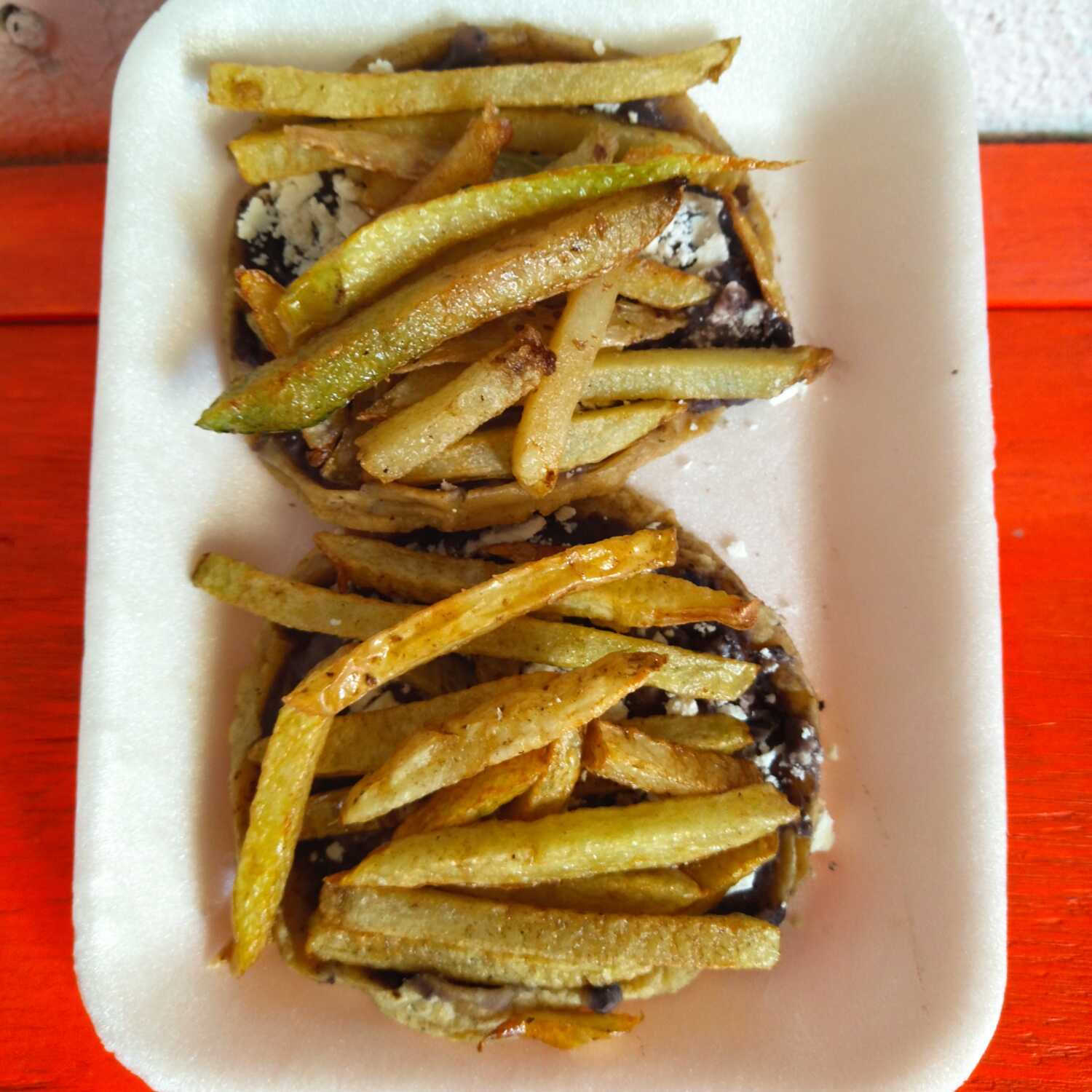 PICADITAS CON FRIJOLITOS Y PAPAS