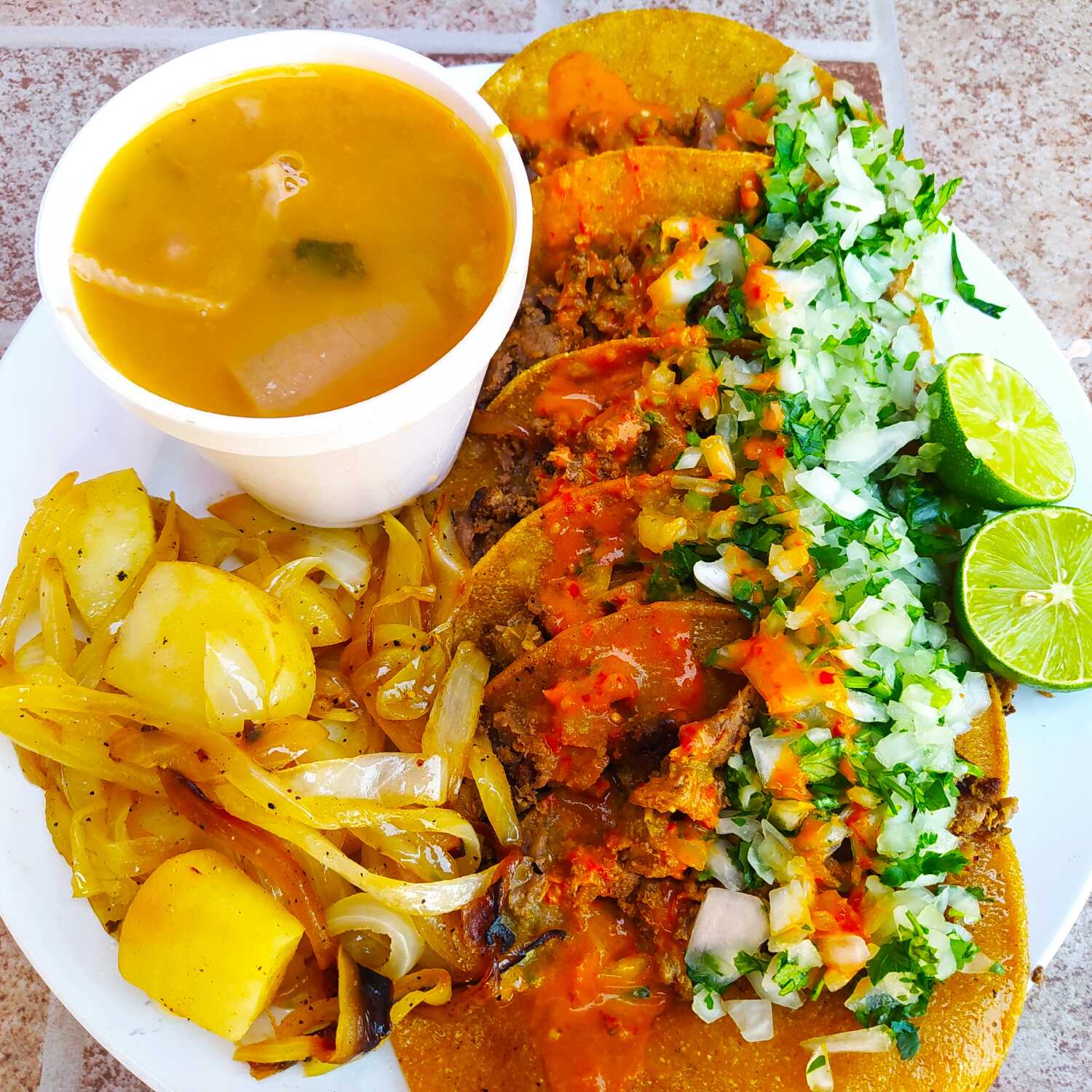 Tacos de Bistec con Frijoles Charros