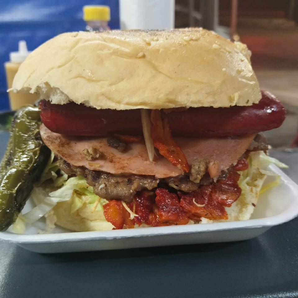 1.HAMBURGUESA.MONSE . SUPER TROMPO.MONTER
