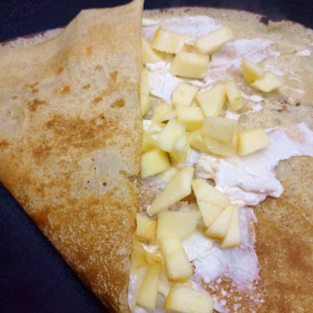 Crepa de Manzana, Philadelphia y Leche Condensada