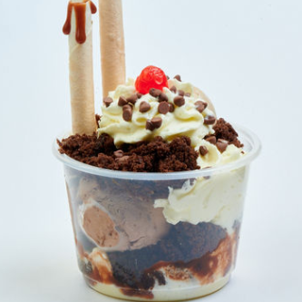 Brownie con Helado