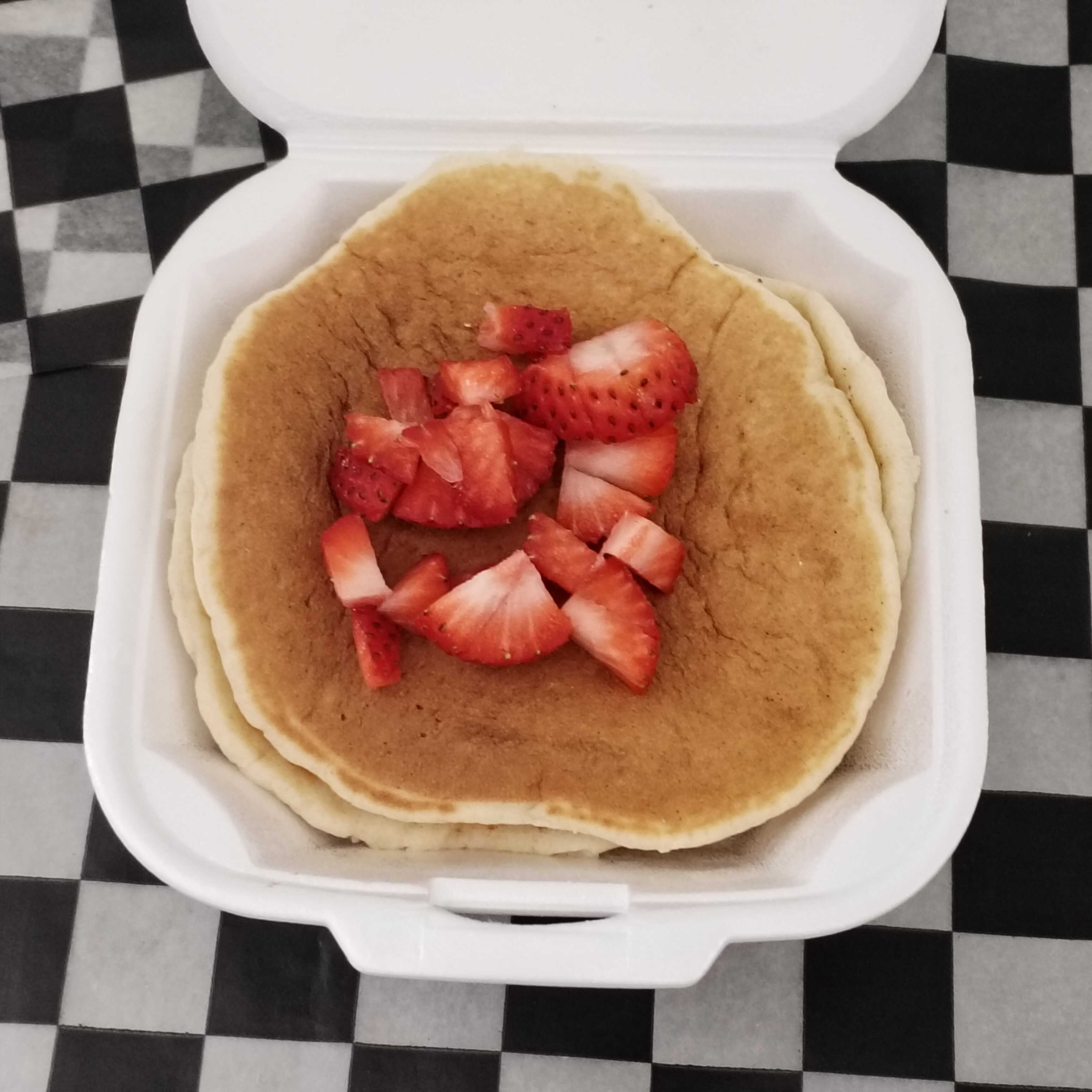 Hotcakes con fresas CHICOS