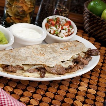 2Quesadilas Gig.MILANESA+2 AGUAS Horchata GRATIS