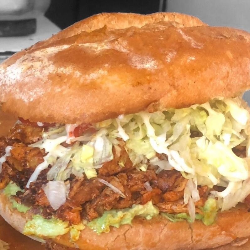 Torta de Carnitas Combo