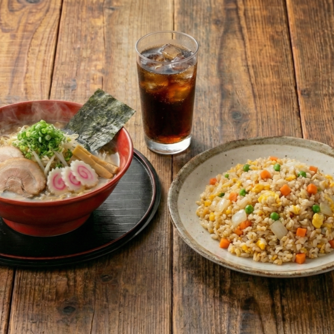 Ramen + Yakimeshi + Bebida