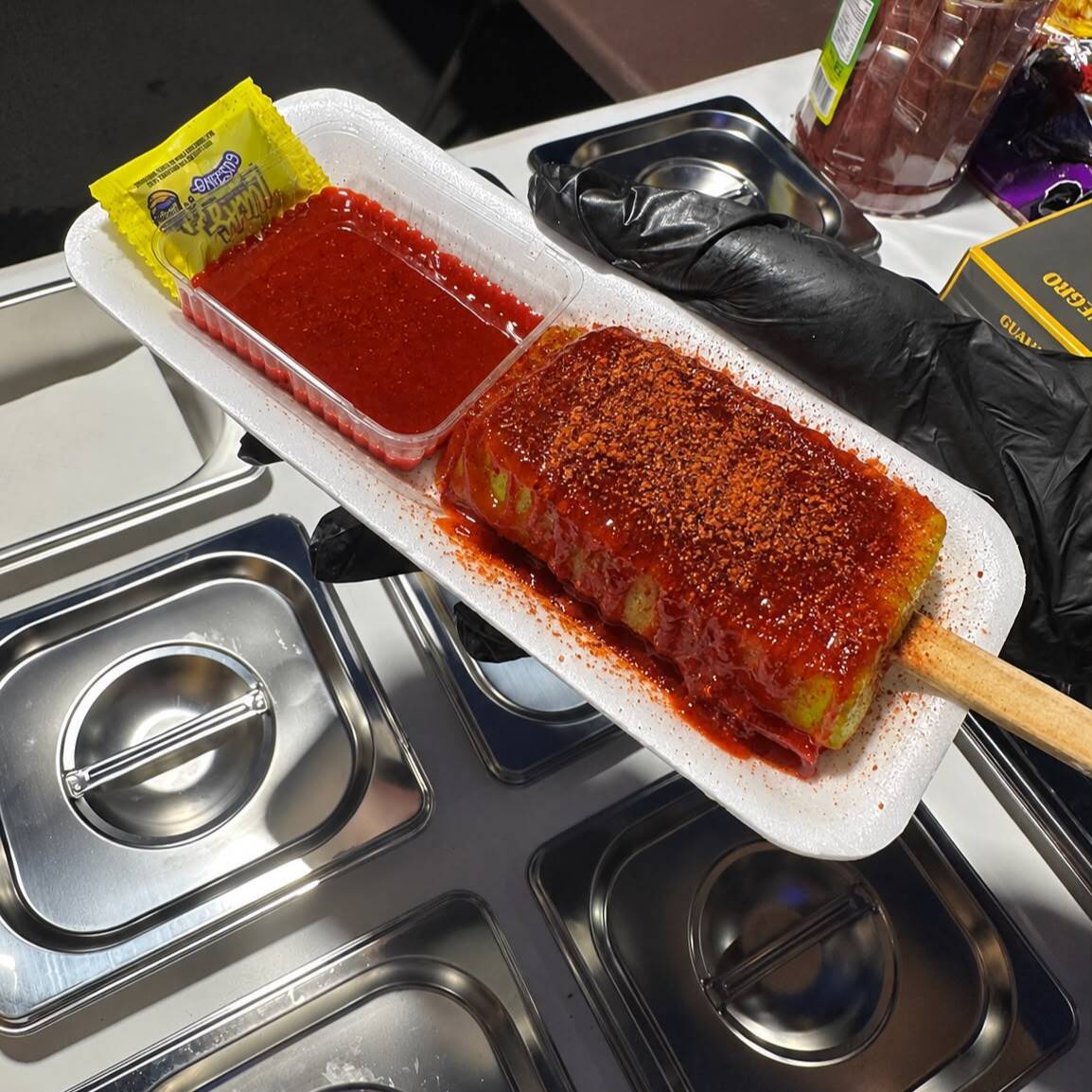 Preparada con Miguelito y Chamoy