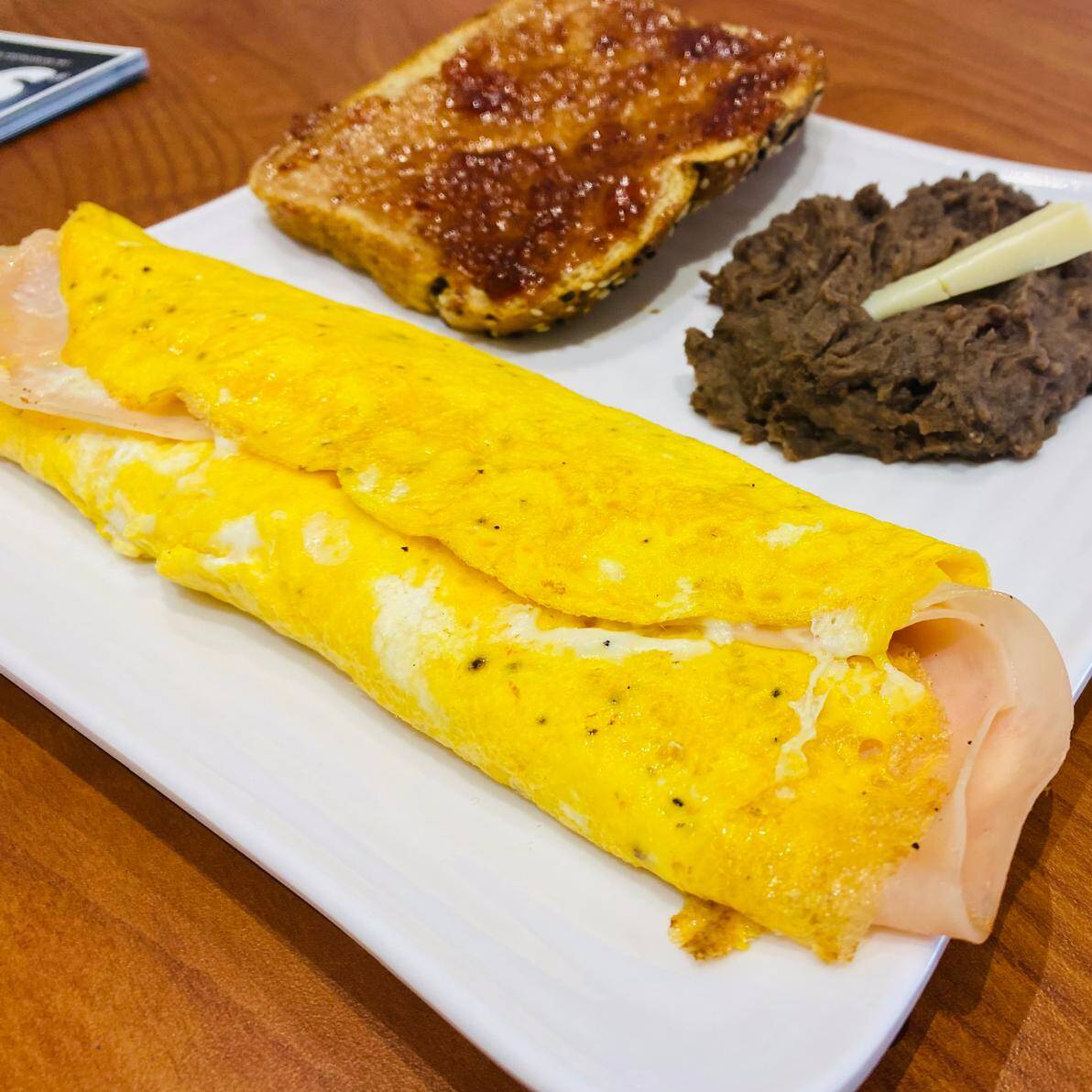 Omelette de Jamón a Elegir con Queso