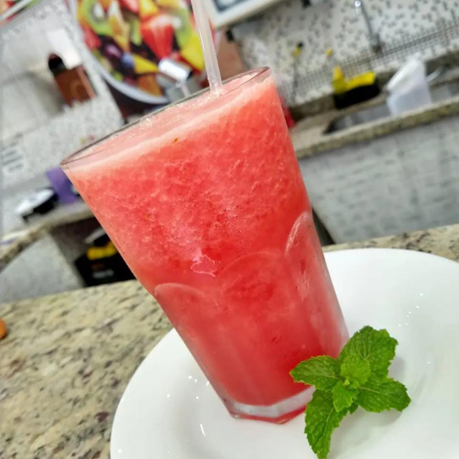 Morango, maçã e laranja