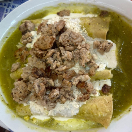 4 Enchiladas con Carne y rellenas de pollo