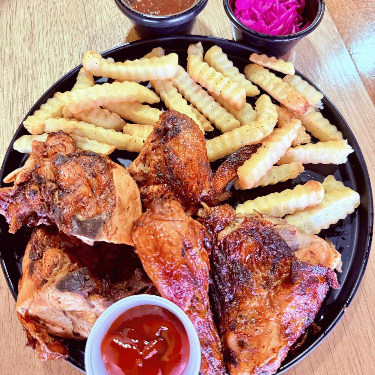 Medio Pollo Con Papas a la Francesa
