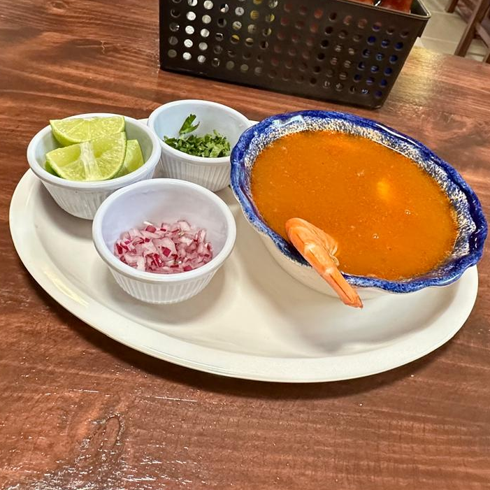 Chilpachole de Camarón (Con Un Toque de Chipotle)