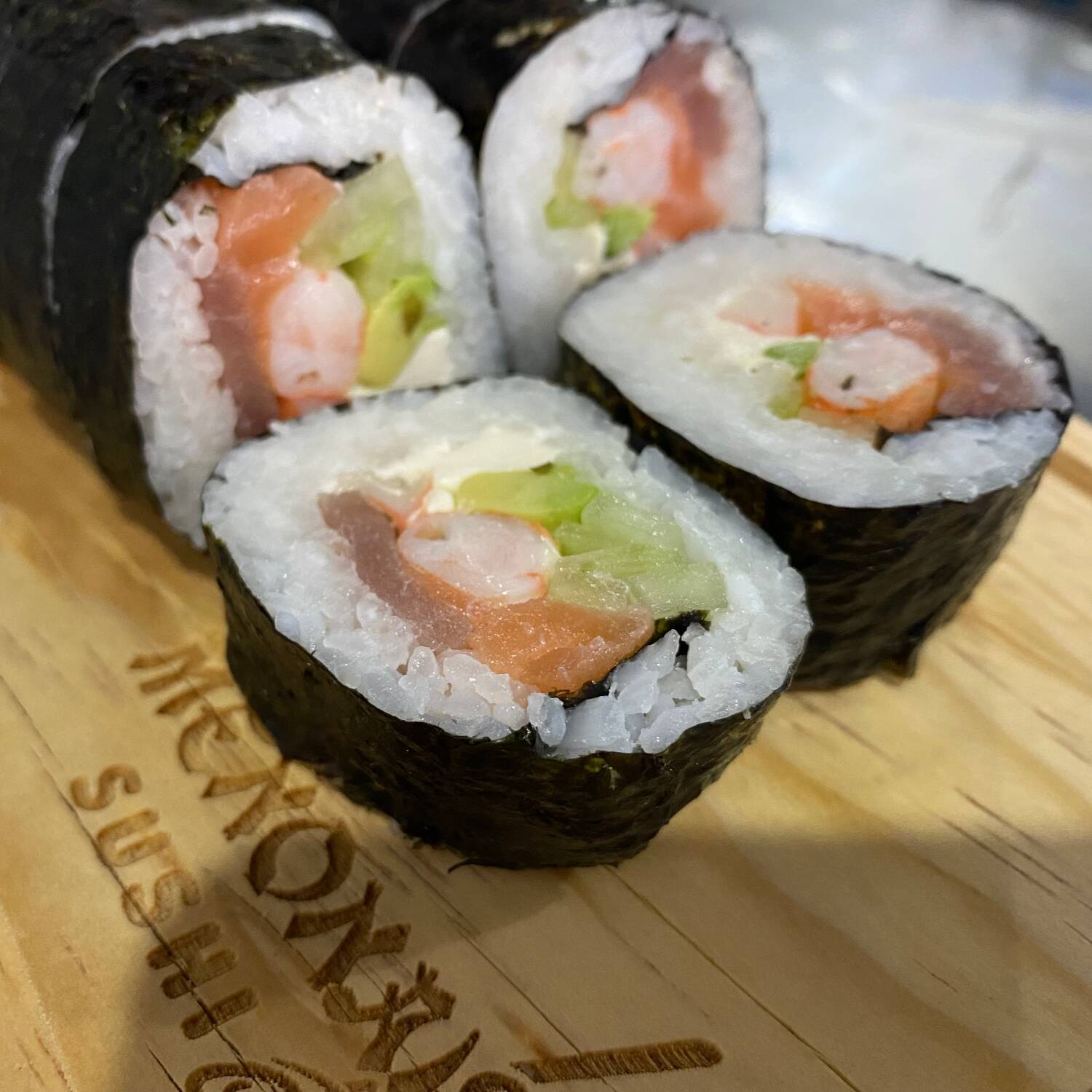 Sushi Menonais!