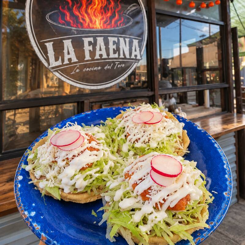Sopes de Res