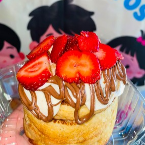 ROL FRESA CON NUTELLA 3LECHES GLAS QUESO CREMA