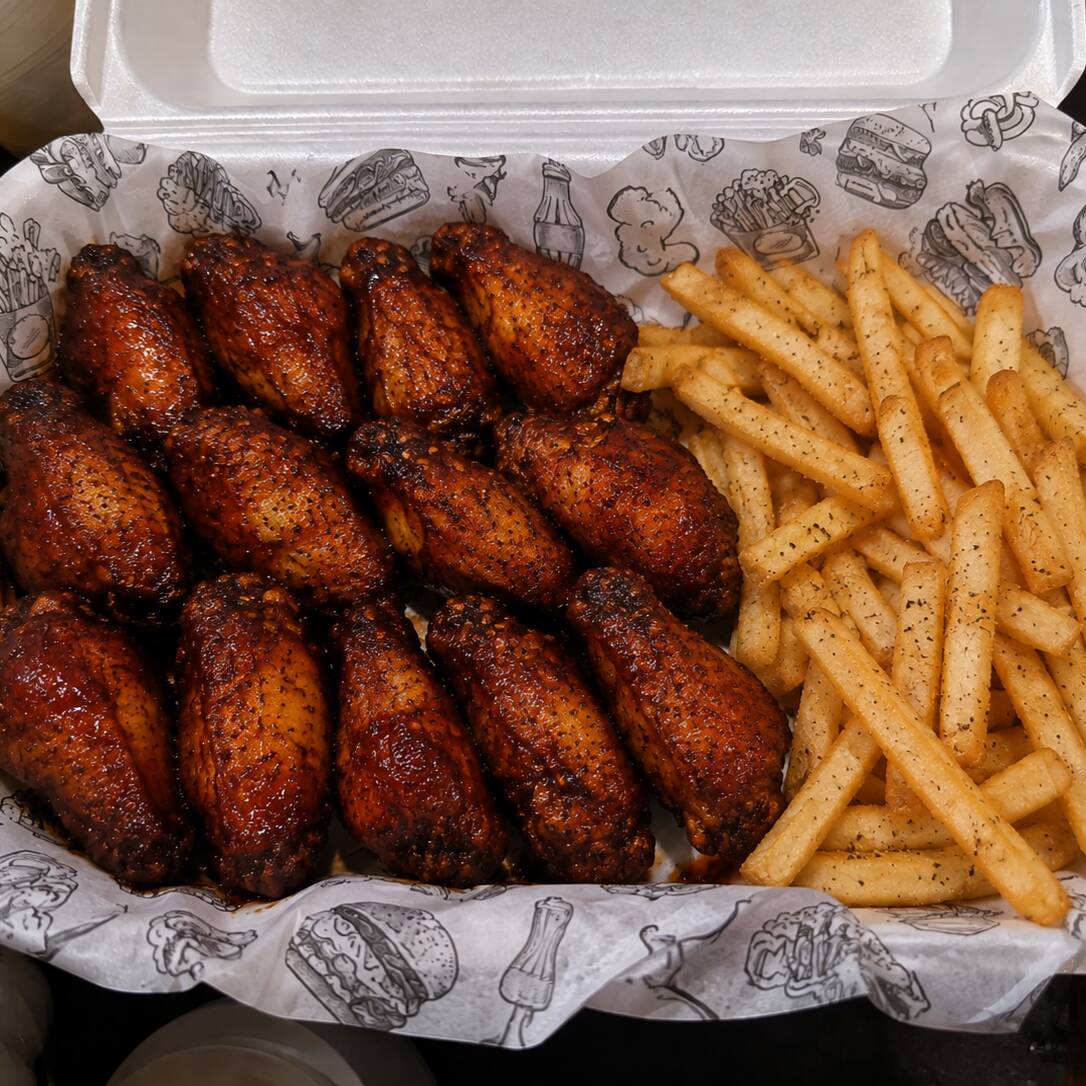 12 Alitas + Papas