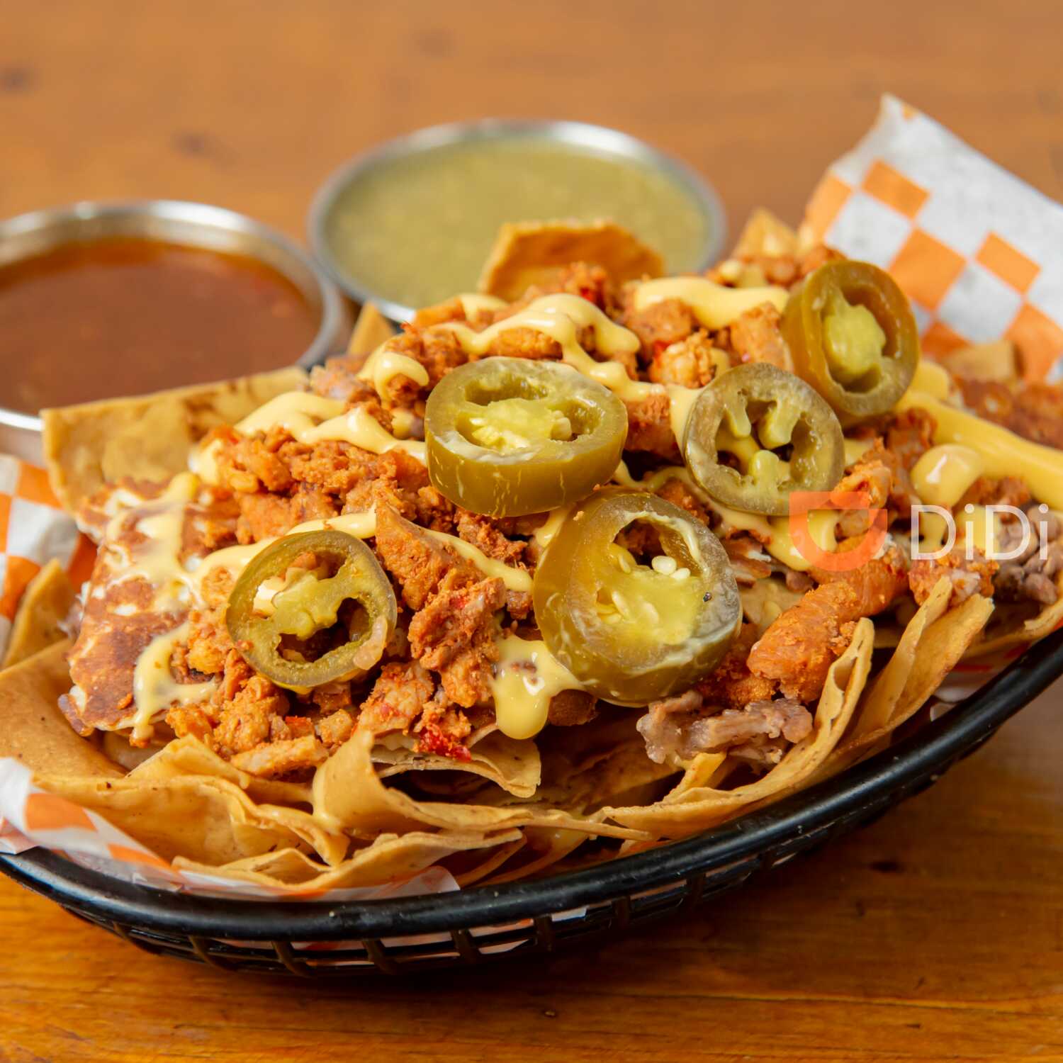 NACHOS CON PASTOR