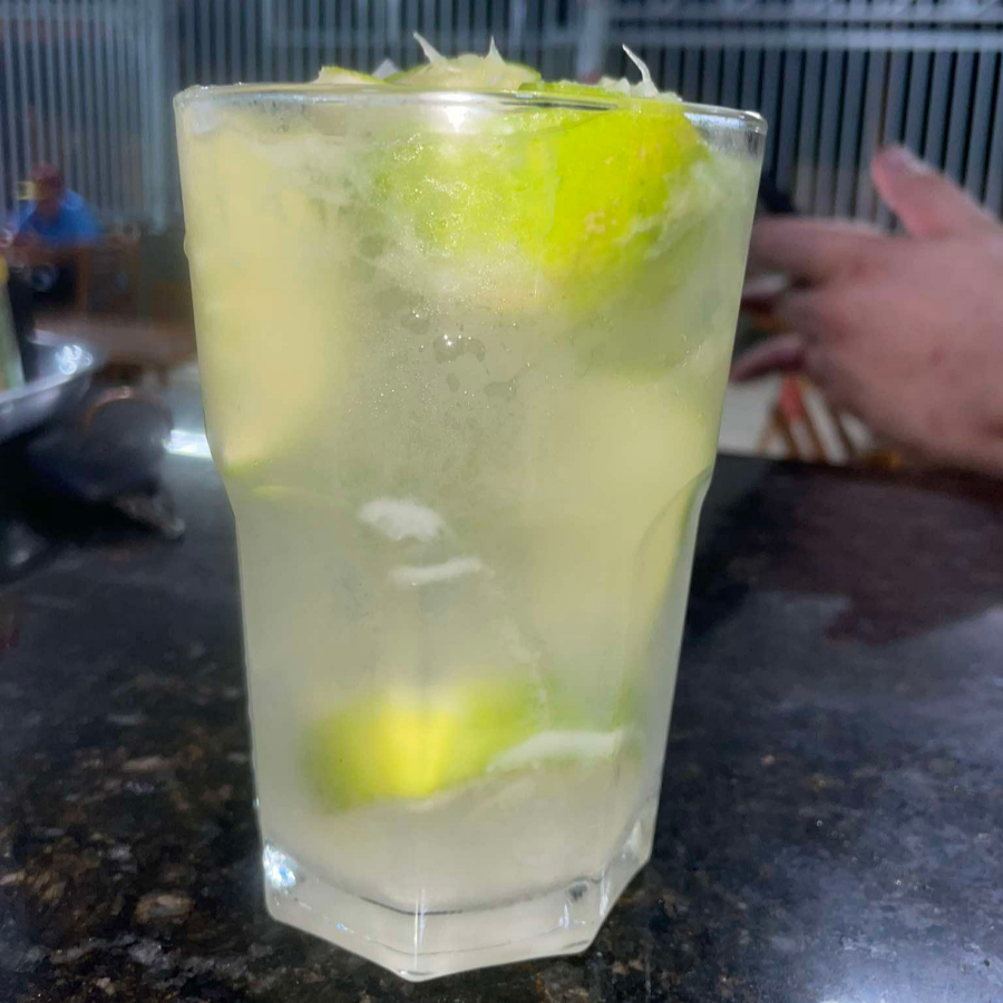 Caipirinha de limão c/ velho barreiro 500ml